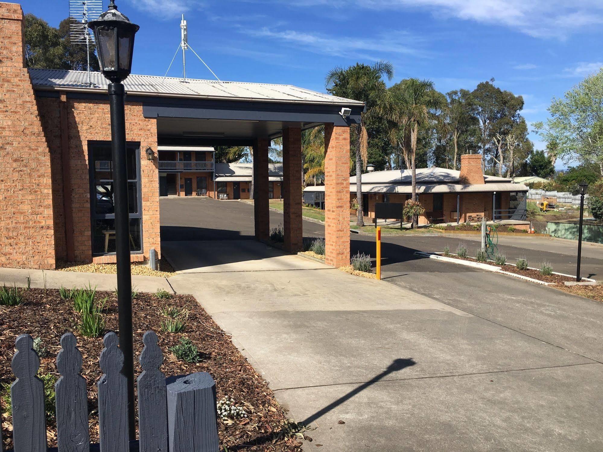 Bega Downs Motor Inn Exterior photo
